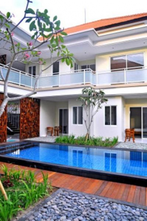 Отель Oxy House Bali  Денпасар